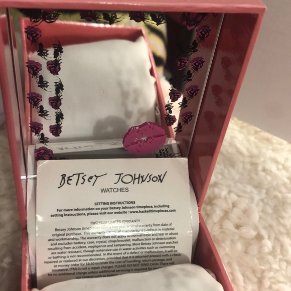 Betsey Johnson Watch - Picture 8 of 8
